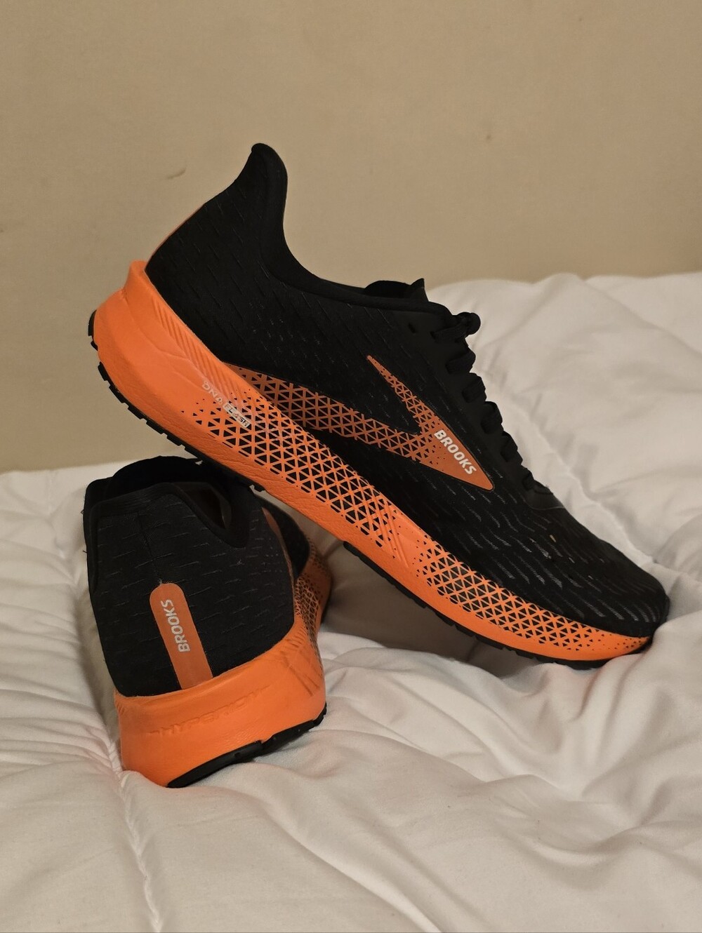 Brooks Hyperion Tempo Men’s Running Shoes Size 11.5 Black Orange Lightweight . - Picture 11 of 14
